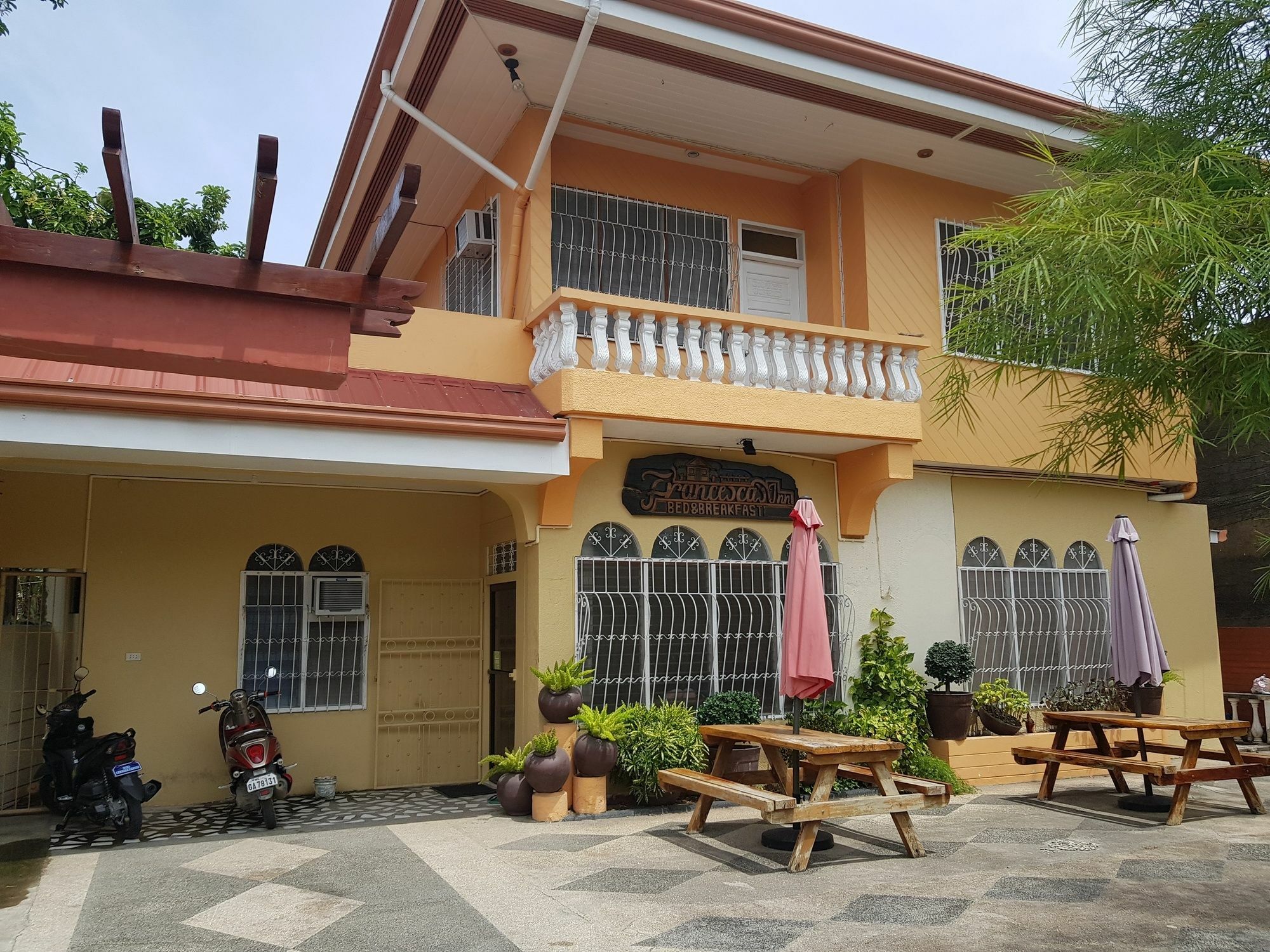 Francesca'S Inn Tagbilaran City Exteriör bild